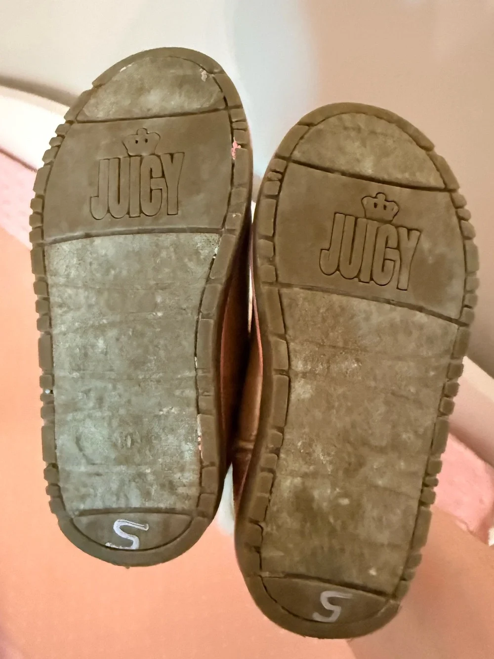 Juicy Couture JJK Lil Perris Gold Toddler Furry Boots, size 10M